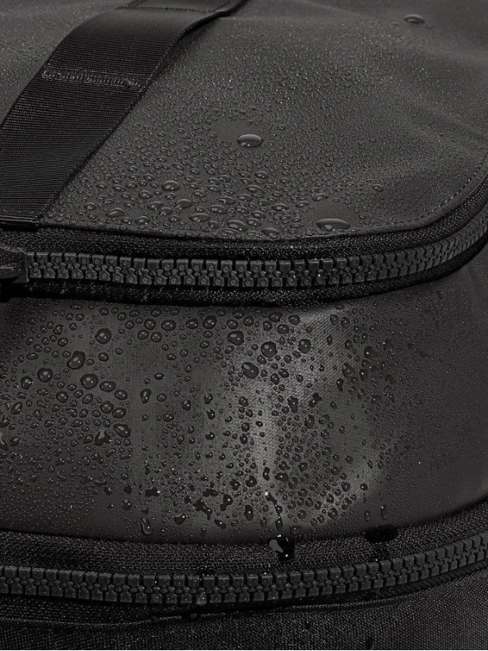 Away F.A.R Active Backpack 26L in Black Weather Resistant - Unisex